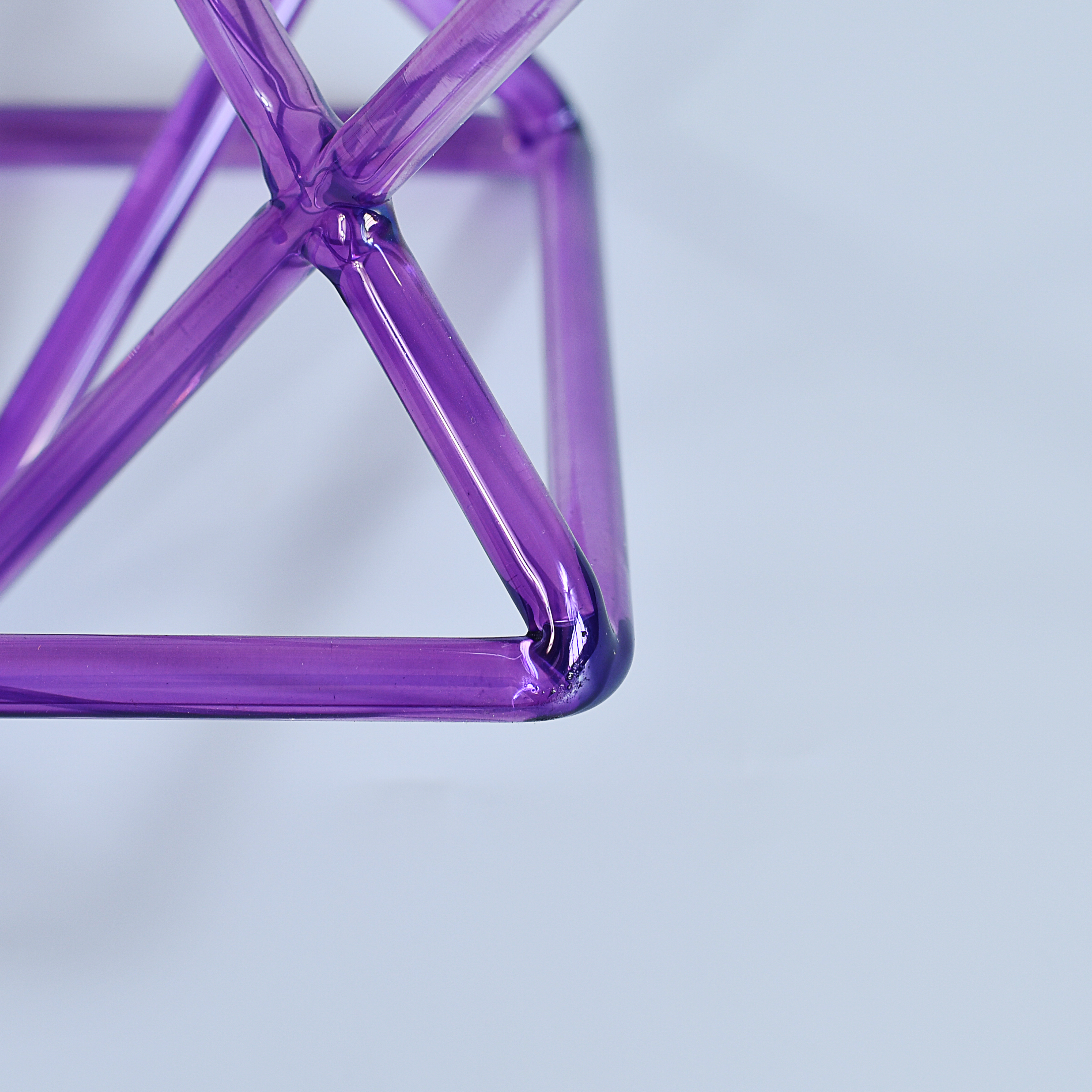 TXTone Purple Alchemy Crystal Singing Merkaba Pyramid With Carrier Bag For Meditation Healing