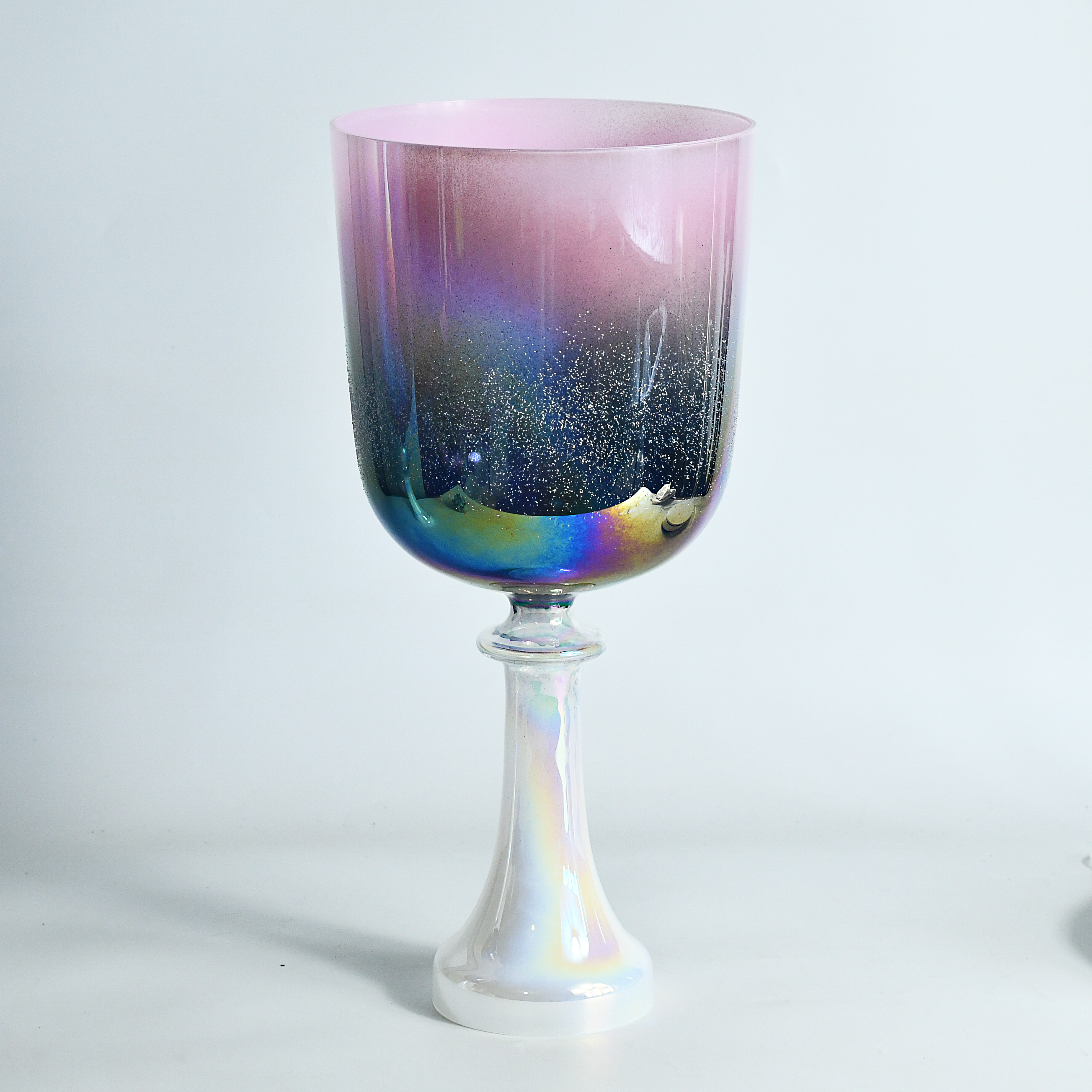 TXTone Soft Pink Stardust Crystal Singing Holy Grail~Infused with Sparkling Pink Stardust Rose Quartz (Strawberry Quartz) – Customizable 432/440/528Hz for Chakra Healing &amp; Meditation